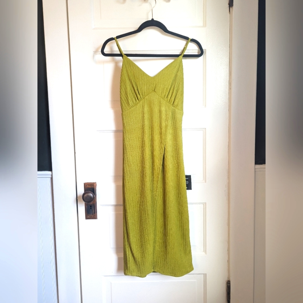 NWT LuLus midi green wrap dress with slit